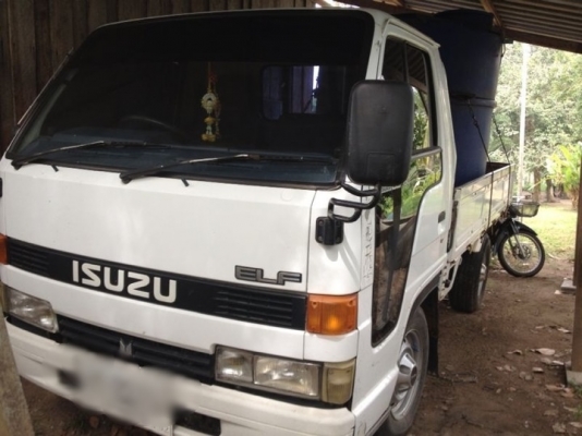 รถอีซูซุ 4 ล้อ กะบะ คาโก้. NHR  100 แรงม้า  ปี 46 ( รถประกอบ )  สนใจติดต่อ 081 - 6079515