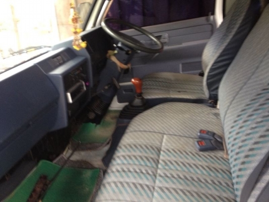 รถอีซูซุ 4 ล้อ กะบะ คาโก้. NHR 100 แรงม้า ปี 46 ( รถประกอบ ) สนใจติดต่อ 081 - 6079515 รถอีซูซุ 4 ล้อ กะบะ คาโก้. NHR 100 แรงม้า ปี 46 ( รถประกอบ ) สนใจติดต่อ 081 - 6079515