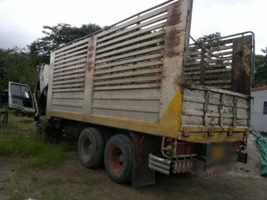 รถฮีโน่ 10 ล้อ รั่ว FL3H. 195 แรงม้า สนใจติดต่อ 081 - 6079515 รถฮีโน่ 10 ล้อ รั่ว FL3H. 195 แรงม้า สนใจติดต่อ 081 - 6079515