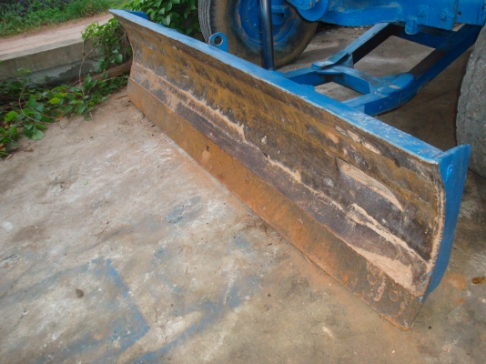 ขายคานหน้าพร้อมใบดันรถไถฟอร์ด