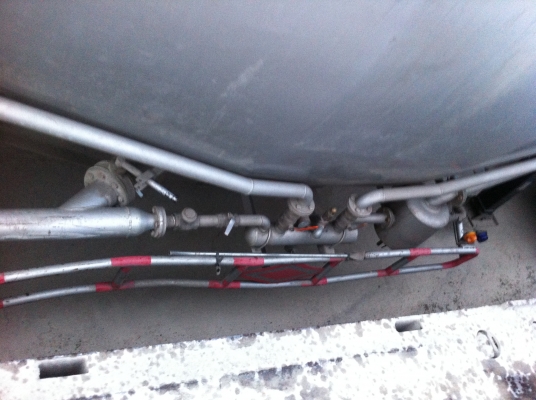 ขายหางพ่วงกล้วยหอม 3 เพลา แท้ ยกล้อได้ อู่.ชาญนครวิศวกรรม ปี.2006 หางสวย