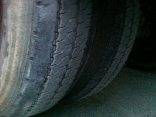 ขายหางพ่วงกล้วยหอม 3 เพลา แท้ ยกล้อได้ อู่.ชาญนครวิศวกรรม ปี.2006 หางสวย