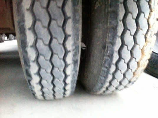 ขายหางพ่วงกล้วยหอม 3 เพลา แท้ ยกล้อได้ อู่.ชาญนครวิศวกรรม ปี.2006 หางสวย