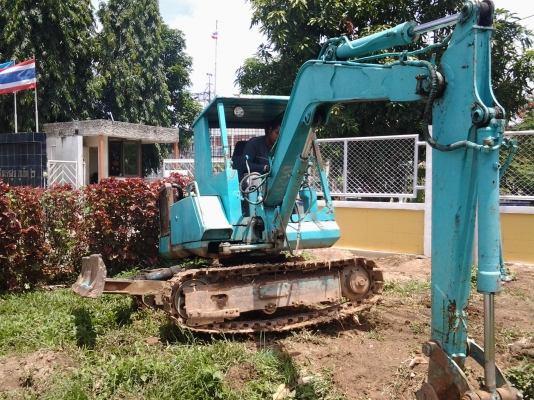 ขายkomatsu pc30-5 รถทำงานปกติขายตามสภาพ ขายkomatsu pc30-5 รถทำงานปกติขายตามสภาพ