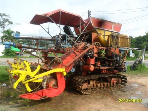 ขายรถเกี่ยวไทยเส็งยนต์ อุ้ม