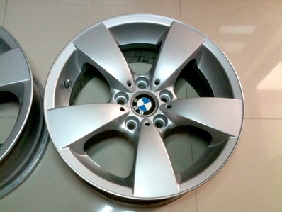 ล้อแม็กซ์ BMW ขนาด 17นิ้ว 5 รู 120 สภาพดีทั้งชุดครับ ดูสินค้าเพิ่มได้ที่ www.phongcar2481.com ล้อแม็กซ์ BMW ขนาด 17นิ้ว 5 รู 120 สภาพดีทั้งชุดครับ ดูสินค้าเพิ่มได้ที่ www.phongcar2481.com