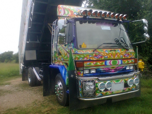 ขาย 6ล้อดั๊ม ISUZU 195นางฟ้าตัวสุดท้าย รถห้างแท้ สภาพสวยพร้อมใช้ ติดต่อได้ที่คุณ อ๊อฟ พิจิตร 086-737-9991