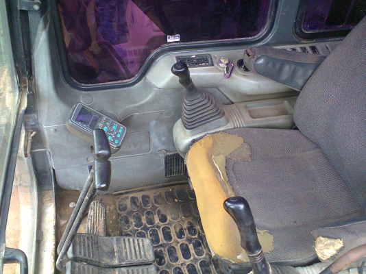 ขายโคมัดสุรุ่นหก 120 เก่านอก ใช้งานไทยสองปี มีใบอินวอย ไฟฟ้าเต็ม รถต้องเช็คนิดหน่อยครับ