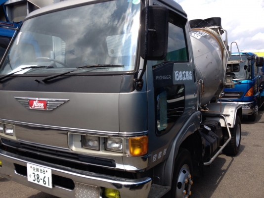 รถโม่่ปูน จากนอก สภาพสวยมาก KM  195แรง HO7D  เบรคลม