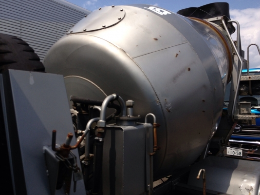 รถโม่่ปูน จากนอก สภาพสวยมาก KM 195แรง HO7D เบรคลม รถโม่่ปูน จากนอก สภาพสวยมาก KM 195แรง HO7D เบรคลม