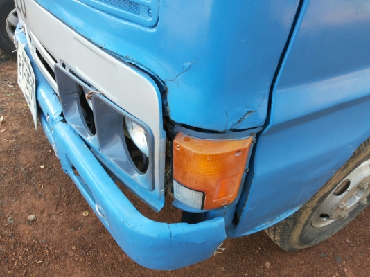 **เพิ่มรูป**ขายตัด6ล้อ isuzu ks 110hp 4bd1 110แรงฝาขาวยอดนิยม หัวยกได้ พ.พาวเวอร์ ช่วงล่างเดิม คัสซีมีตำหนิ 1จุดปะมา (ตามรูป) ยาง7.50 คู่หน้าดี หลังพอใช้ เกียร์ดี เบรคดี ระบบไฟปกติ เก็บนิดหน่อย พร้อมใช้ เอกสารเล่มทะเบียน ราคาต่อรองได้เด้อ พี่น้องครับ