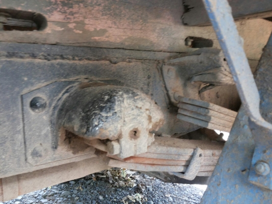 **เพิ่มรูป**ขายตัด6ล้อ isuzu ks 110hp 4bd1 110แรงฝาขาวยอดนิยม หัวยกได้ พ.พาวเวอร์ ช่วงล่างเดิม คัสซีมีตำหนิ 1จุดปะมา (ตามรูป) ยาง7.50 คู่หน้าดี หลังพอใช้ เกียร์ดี เบรคดี ระบบไฟปกติ เก็บนิดหน่อย พร้อมใช้ เอกสารเล่มทะเบียน ราคาต่อรองได้เด้อ พี่น้องครับ