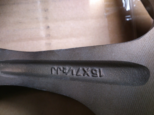 ขายแม็กขอบ15  5รู114  7.5นิ้วน้ำตาลไหม้ สวยๆ 4 วง