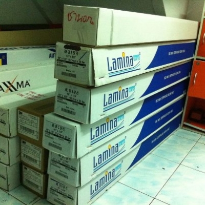 ขายโละฟิล์มกรองแสงLAMINA-3M-Hi-kool เก๋ง 2000 กระบะ1800 ขายโละฟิล์มกรองแสงLAMINA-3M-Hi-kool เก๋ง 2000 กระบะ1800