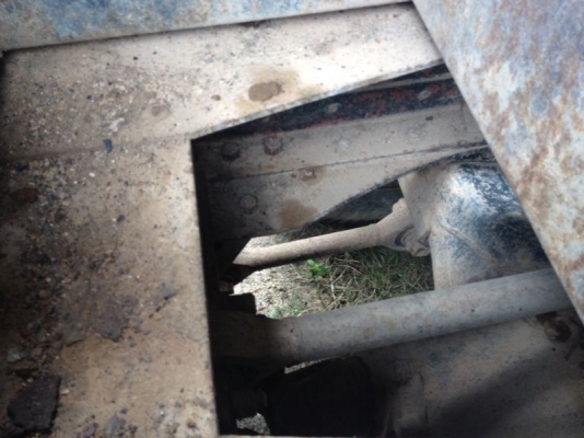 รถอีซูซุ 10 ล้อดั้ม จัมโบ้ เปลื่ยนเครื่อง 200 แรงม้า ( มีเทอร์โบ ). สนใจติดต่อ 081 - 6079515 รถอีซูซุ 10 ล้อดั้ม จัมโบ้ เปลื่ยนเครื่อง 200 แรงม้า ( มีเทอร์โบ ). สนใจติดต่อ 081 - 6079515