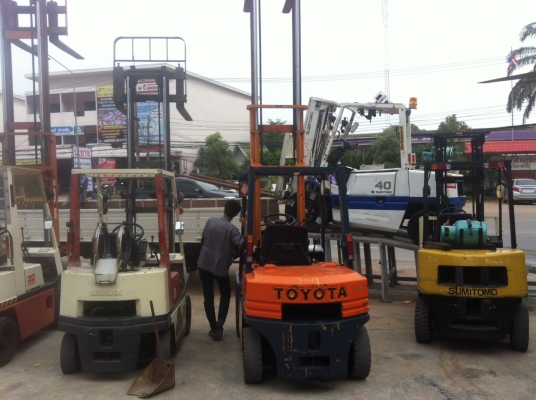 ขายฟอร์คลิฟต์ TOYOTA 5FG25 GASOLINE  เกียร์ MT ,  เสาสูง 4.5 M สภาพนางฟ้า!! ขอบคุณผู้ไม่ประสงค์ออกนาม กทม