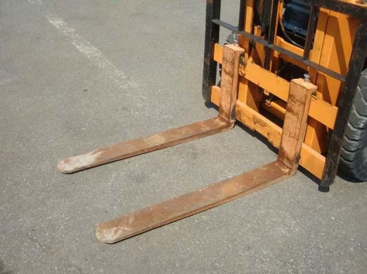 ขายฟอร์คลิฟต์ TOYOTA 5FG25 GASOLINE  เกียร์ MT ,  เสาสูง 4.5 M สภาพนางฟ้า!! ขอบคุณผู้ไม่ประสงค์ออกนาม กทม