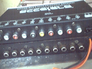 ขายปรีแอมป์รถยนต์acceleraเสียบเมมโมรี่+usbกับของprowave