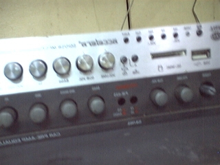 ขายปรีแอมป์รถยนต์acceleraเสียบเมมโมรี่+usbกับของprowave