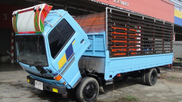 ISUZU NPR 115 ยาว 5 เมตร. ดาวน์65000 ผ่อน11770/48เดือน ISUZU NPR 115 ยาว 5 เมตร. ดาวน์65000 ผ่อน11770/48เดือน