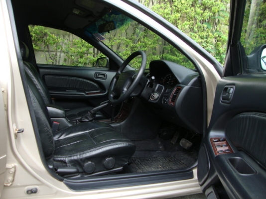 ของดีราคาถูกมาแล้วลงเครื่องVQ25+LPGหัวฉีดอิตาลี่ลงเล่มแล้ว