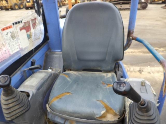 ขายรถขุด  KOMATSU PC 28 UU-3