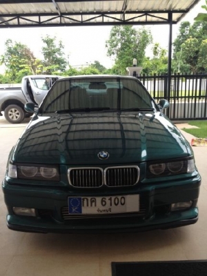 BMW 325i (นกแก้ว) BMW 325i (นกแก้ว)