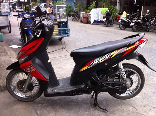 ขาย click รถบ้าน หลายคัน หลายราคา เริ่ม 11,500 ทุกคันเอกสารครบ ใช้งานได้เลย