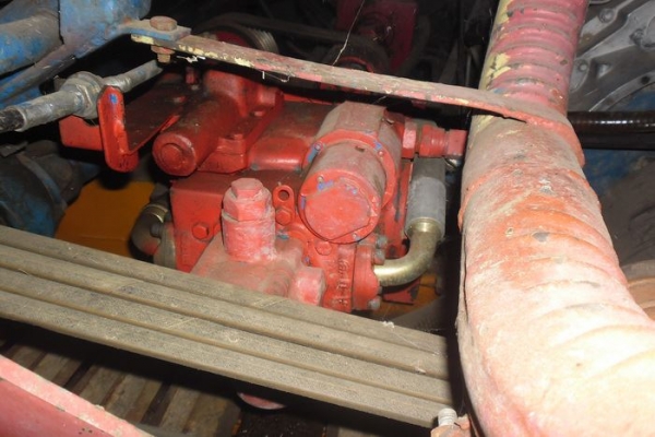 ขายรถเกี่ยวแบบอุ้ม เกษตรพัฒนา ไอ้หนุ่มไวไฟ รุ่น "ร้อนกว่าไฟ"  อุ้ม2.5ตัน ตัวเดิน10HT ปั๊มไดกิ้น23 เครื่องISUZU ROCKY 6HE1 195TURBO  ช่วงล่างดี เครื่องแน่น ปั๊มดี โซ่ต้องเปลี่ยน (คุยกันได้) ราคาต่อรองได้เด้อ พี่น้องครับ