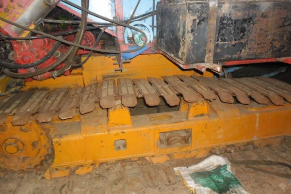 ขายรถเกี่ยวแบบอุ้ม เกษตรพัฒนา ไอ้หนุ่มไวไฟ รุ่น "ร้อนกว่าไฟ"  อุ้ม2.5ตัน ตัวเดิน10HT ปั๊มไดกิ้น23 เครื่องISUZU ROCKY 6HE1 195TURBO  ช่วงล่างดี เครื่องแน่น ปั๊มดี โซ่ต้องเปลี่ยน (คุยกันได้) ราคาต่อรองได้เด้อ พี่น้องครับ