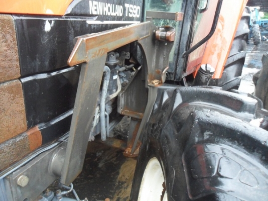 ขาย เฮียสุชาติ..จ.พิจิตร ส่งรถมารับแล้วครับ ชุดตักหน้ารถไถฟอร์ด ยี่ห้อMAILLEUX  MX40-85 ลูกค้ามาทางไกล บริการ24ชม.ครับ