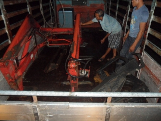 ขาย เฮียสุชาติ..จ.พิจิตร ส่งรถมารับแล้วครับ ชุดตักหน้ารถไถฟอร์ด ยี่ห้อMAILLEUX  MX40-85 ลูกค้ามาทางไกล บริการ24ชม.ครับ