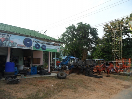 ขาย เฮียสุชาติ..จ.พิจิตร ส่งรถมารับแล้วครับ ชุดตักหน้ารถไถฟอร์ด ยี่ห้อMAILLEUX  MX40-85 ลูกค้ามาทางไกล บริการ24ชม.ครับ