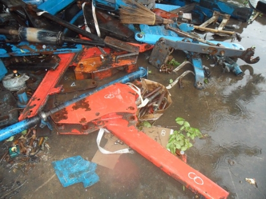 ขาย เฮียสุชาติ..จ.พิจิตร ส่งรถมารับแล้วครับ ชุดตักหน้ารถไถฟอร์ด ยี่ห้อMAILLEUX  MX40-85 ลูกค้ามาทางไกล บริการ24ชม.ครับ