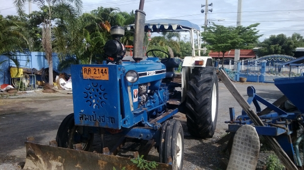 ขาย FORD 6600 สภาพดี พร้อมใช้ ขาย FORD 6600 สภาพดี พร้อมใช้
