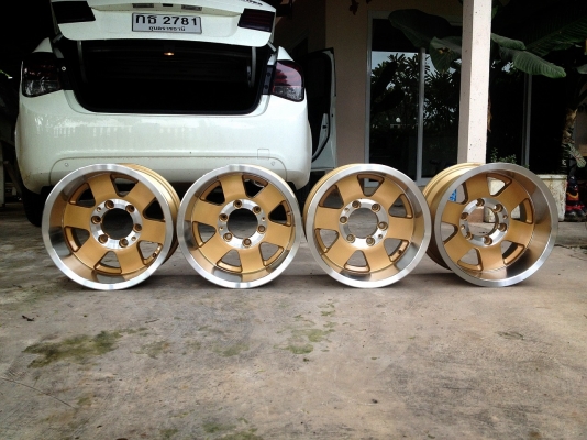 ขายล้อ Adventure Japan Style ขอบ 15x8.5 ET-27 6/139.7 ออฟลึก 4 นิ้ว สภาพสวยมาก