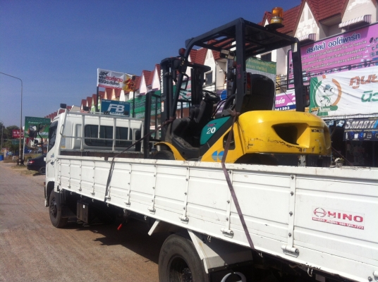 ขายฟอร์คลิฟต์ KOMUTSU FG20-16 ( SPECS JAPAN )  เสา 3 M  , เกียร์ MT  สภาพสวยครับ ใช้งานมาน้อย 5000 กว่า ช.ม  ++ เดิมแท้จากญี่ปุ่น