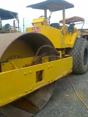 ขายรถบด SAKAI SV500 2เพลา 12ตัน เอกสารเล่มพร้อมโอน ราคาต่อรองได้ ติดต่อได้ที่คุณ อ๊อฟ พิจิตร 086-737-9991