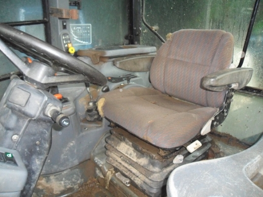 ขายแล้วรถไถฟอร์ด TS90 NEW HOLLAND เครื่องดี เกียร์24X24 ท้ายธรรมดา สีใหม่ สภาพสวยภายในสวยครบๆ