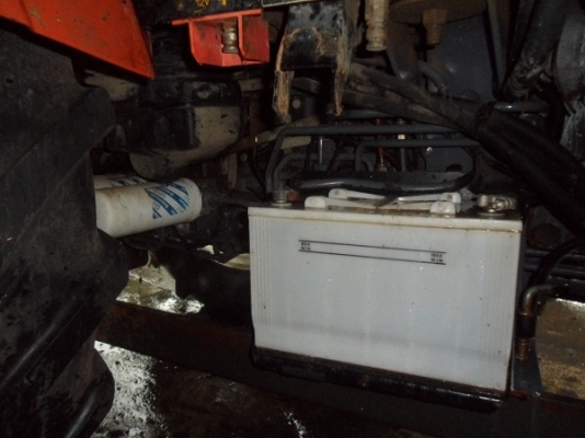 ขายแล้วรถไถฟอร์ด TS90 NEW HOLLAND เครื่องดี เกียร์24X24 ท้ายธรรมดา สีใหม่ สภาพสวยภายในสวยครบๆ