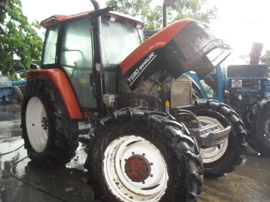 ขายแล้วรถไถฟอร์ด TS90 NEW HOLLAND เครื่องดี เกียร์24X24 ท้ายธรรมดา สีใหม่ สภาพสวยภายในสวยครบๆ