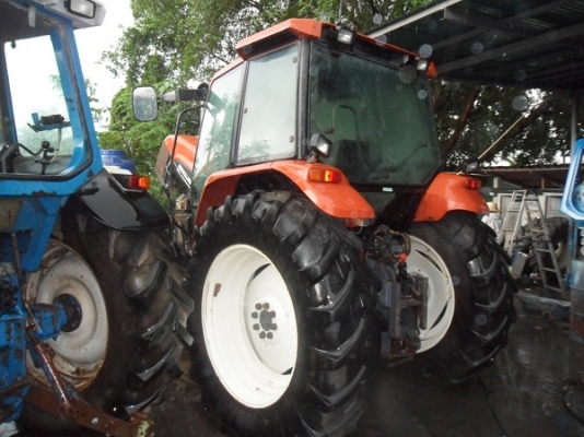 ขายแล้วรถไถฟอร์ด TS90 NEW HOLLAND เครื่องดี เกียร์24X24 ท้ายธรรมดา สีใหม่ สภาพสวยภายในสวยครบๆ