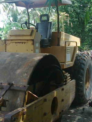 ขายรถบด SAKAI SV91 2เพลา 12ตัน สภาพสวยพร้อมใช้ ติดต่อได้ที่คุณ อ๊อฟ พิจิตร 086-737-9991