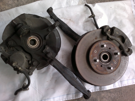 ดิสเบรคหน้า b16a จานใหญ่ ปั้ม 17cl14vn ใส่ ซีวิค 92-96 ถูกๆ กทม