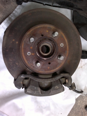 ดิสเบรคหน้า b16a จานใหญ่ ปั้ม 17cl14vn ใส่ ซีวิค 92-96 ถูกๆ กทม