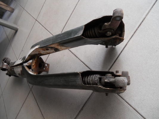 ตะเกียบหน้าื honda c700