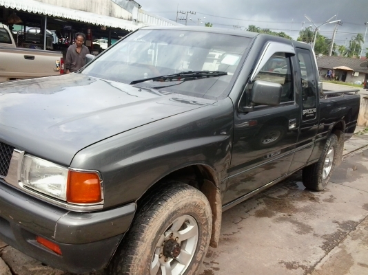 ISUZU TFR มังกรทอง RODEO 2.5 MT 4WD ปี 96 ISUZU TFR มังกรทอง RODEO 2.5 MT 4WD ปี 96