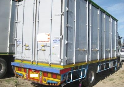 ขายหัวตึก 210 Uro3 ตู้สิบบานหกล้อ สวยมาก โทร 088-4501277 ขายหัวตึก 210 Uro3 ตู้สิบบานหกล้อ สวยมาก โทร 088-4501277