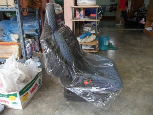 ขายแล้วครับ เบาะใส่รถไถฟอร์ดได้ทุกรุ่น นั่งกระชับมีท้าวแขนขับสบาย มีเข็มขัดนิรภัยมาด้วย สภาพใหม่มากๆ ตัวละ8,500บาท.