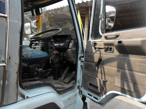 หกล้อใหญ่ 5.5 เมตร สวยทั้งคัน เอกสารครบ